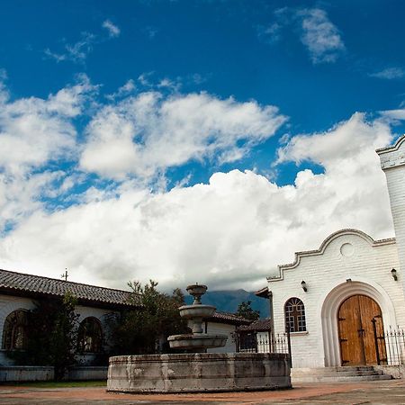 Hosteria Hacienda Pueblo Viejo Atuntaqui ภายนอก รูปภาพ