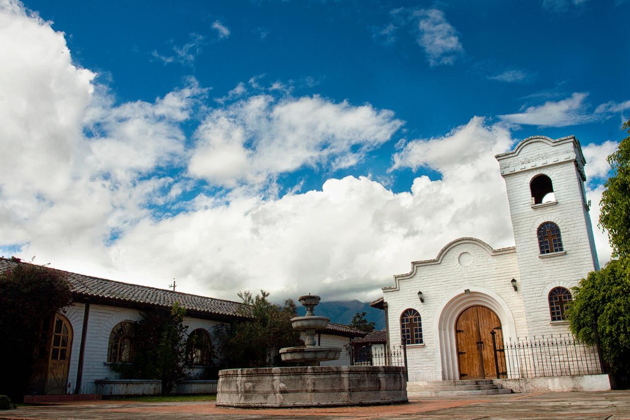 Hosteria Hacienda Pueblo Viejo Atuntaqui ภายนอก รูปภาพ