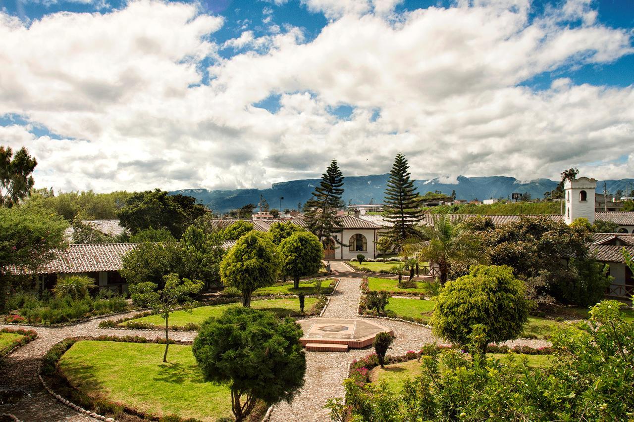 Hosteria Hacienda Pueblo Viejo Atuntaqui ภายนอก รูปภาพ